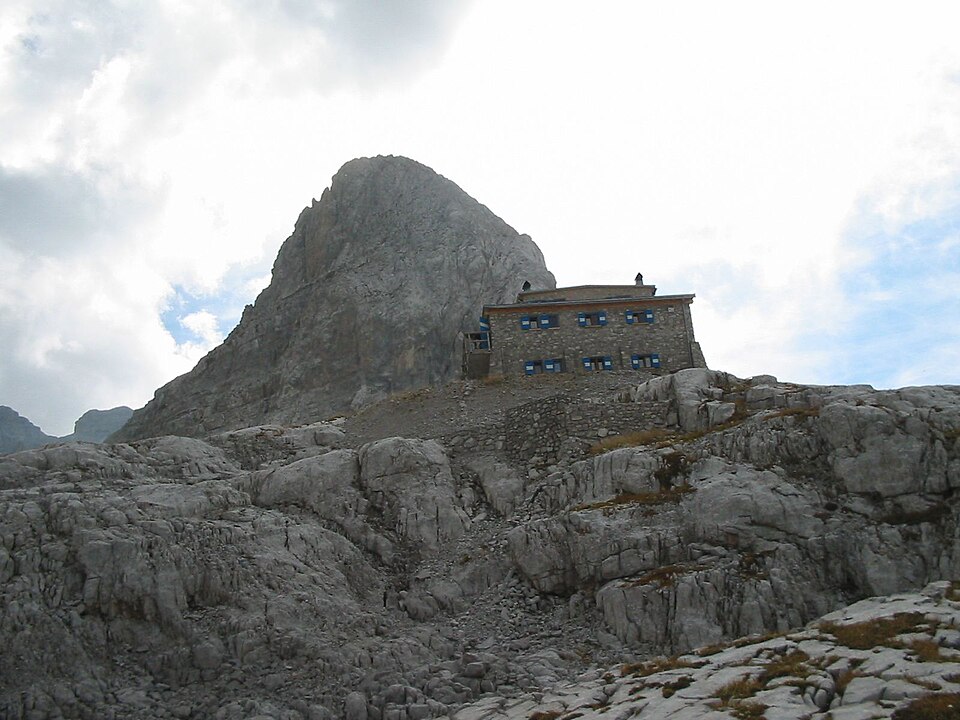 Rifugio Dodici Apostoli (Trentino-Alto Adige)