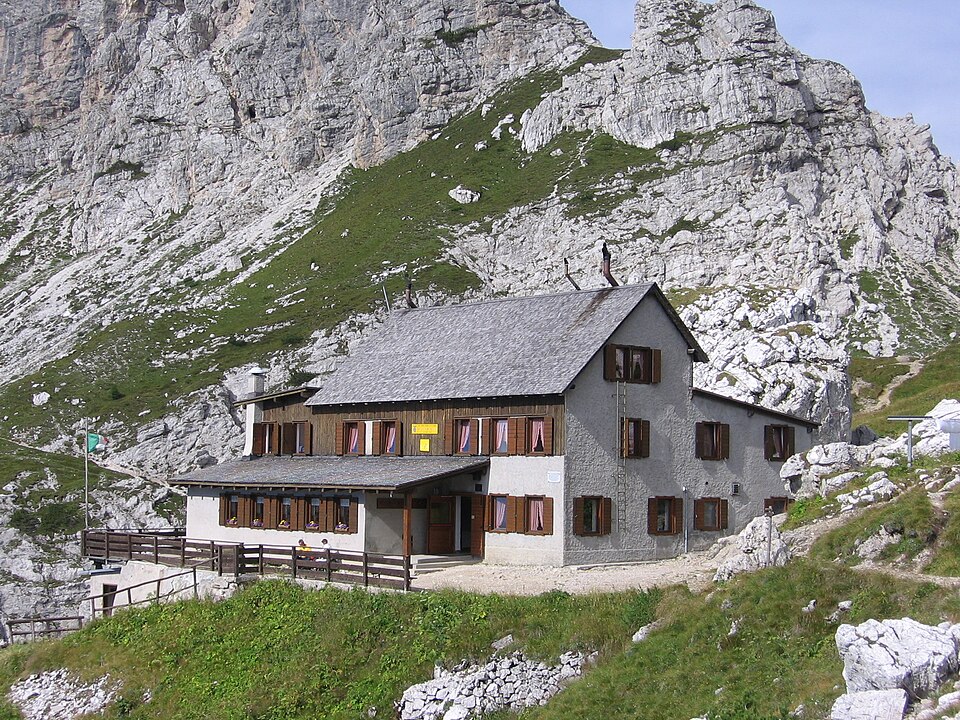 Rifugio Sonino al Coldai (Veneto)