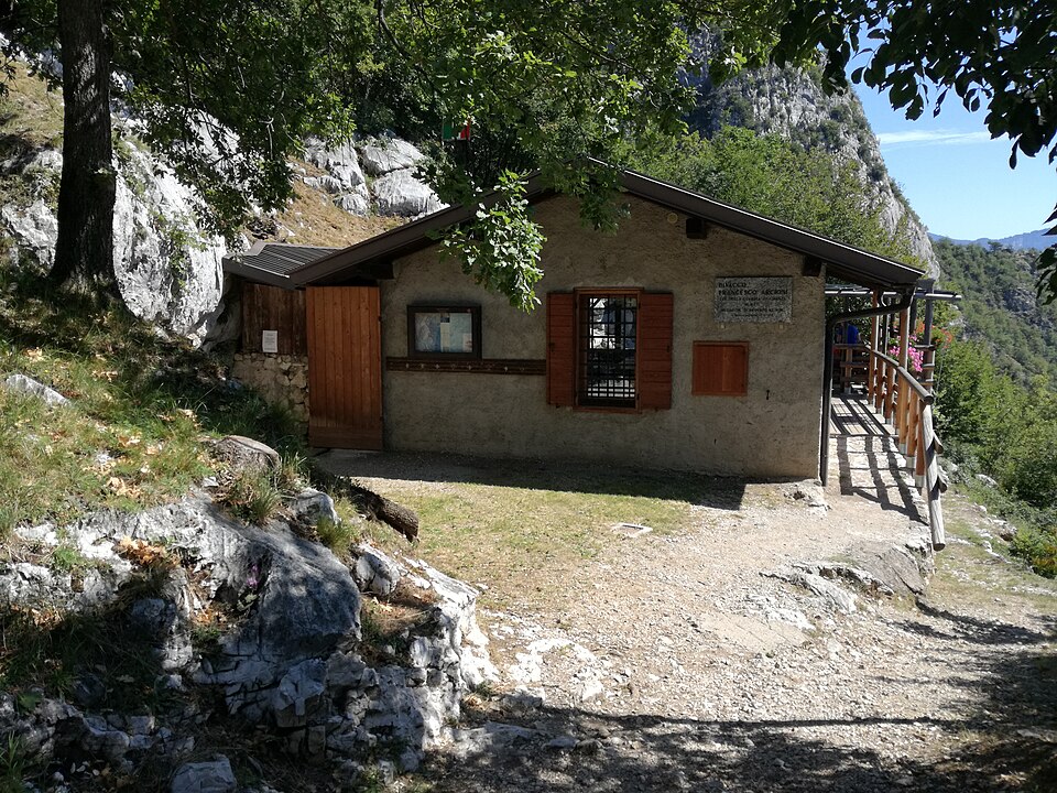 Bivacco Francesco Arcioni (Trentino-Alto Adige)
