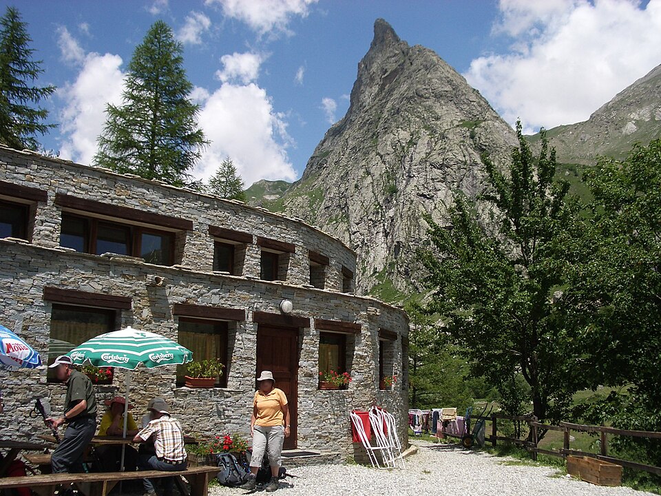 Rifugio Campo Base (Piemonte)