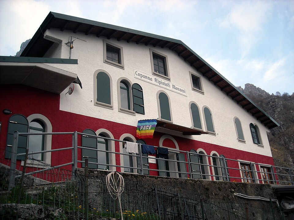 Rifugio Alpinisti Monzesi (Lombardia)