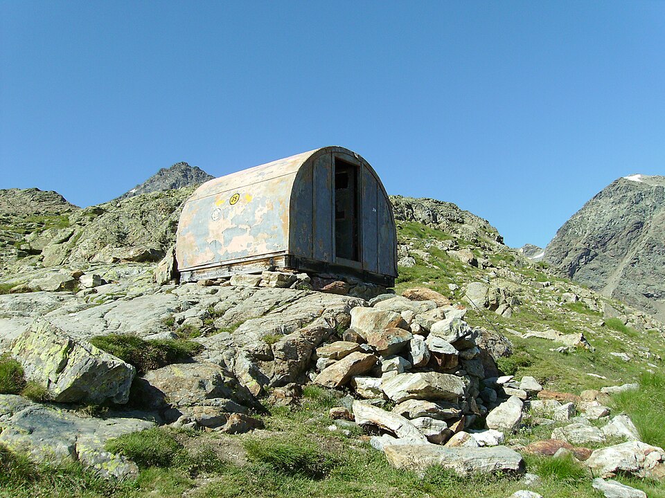 Bivacco Duccio Manenti (Valle d’Aosta)