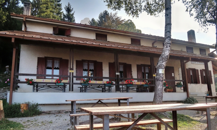 Rifugio Stoppani (Lombardia)