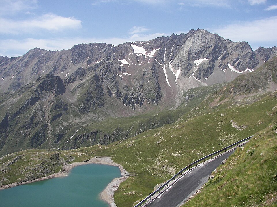 Punta di Pietra Rossa (Lombardia)