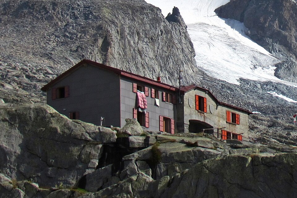 Rifugio Cesare Ponti (Lombardia)