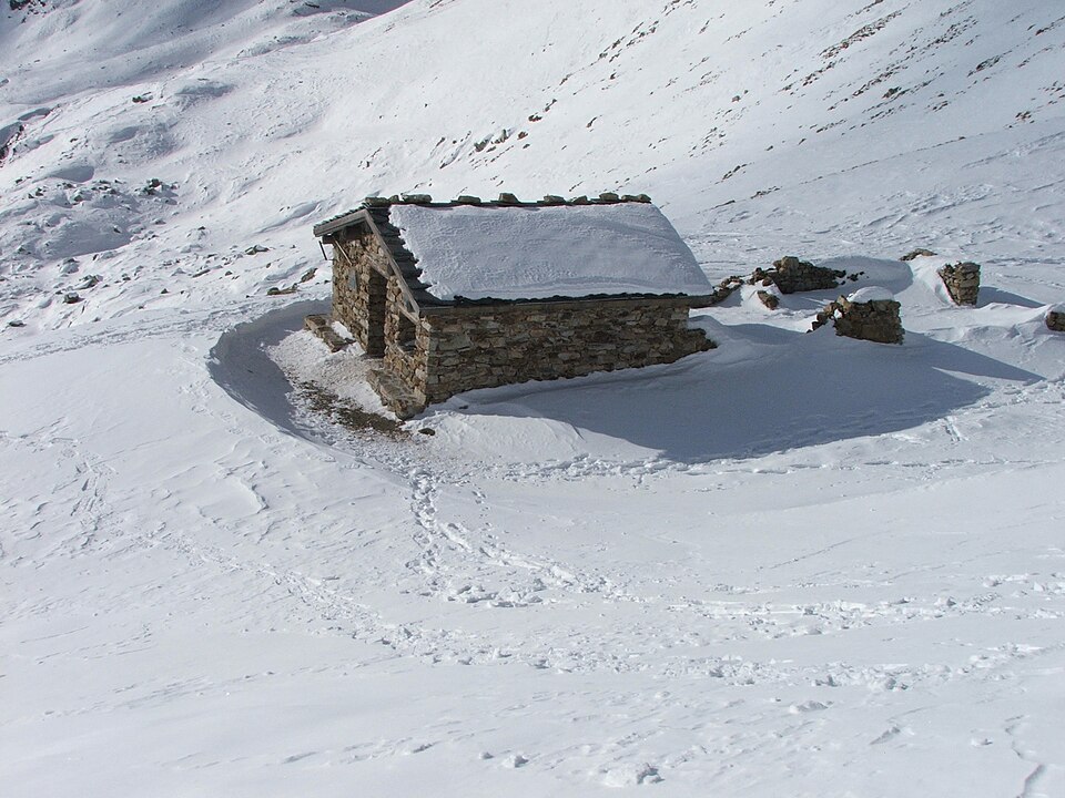 Bivacco Pedrinelli (Lombardia)