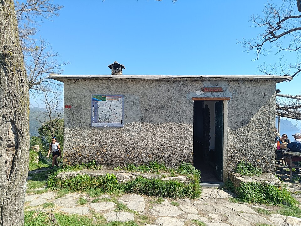 Rifugio Monte Santa Croce (Liguria)