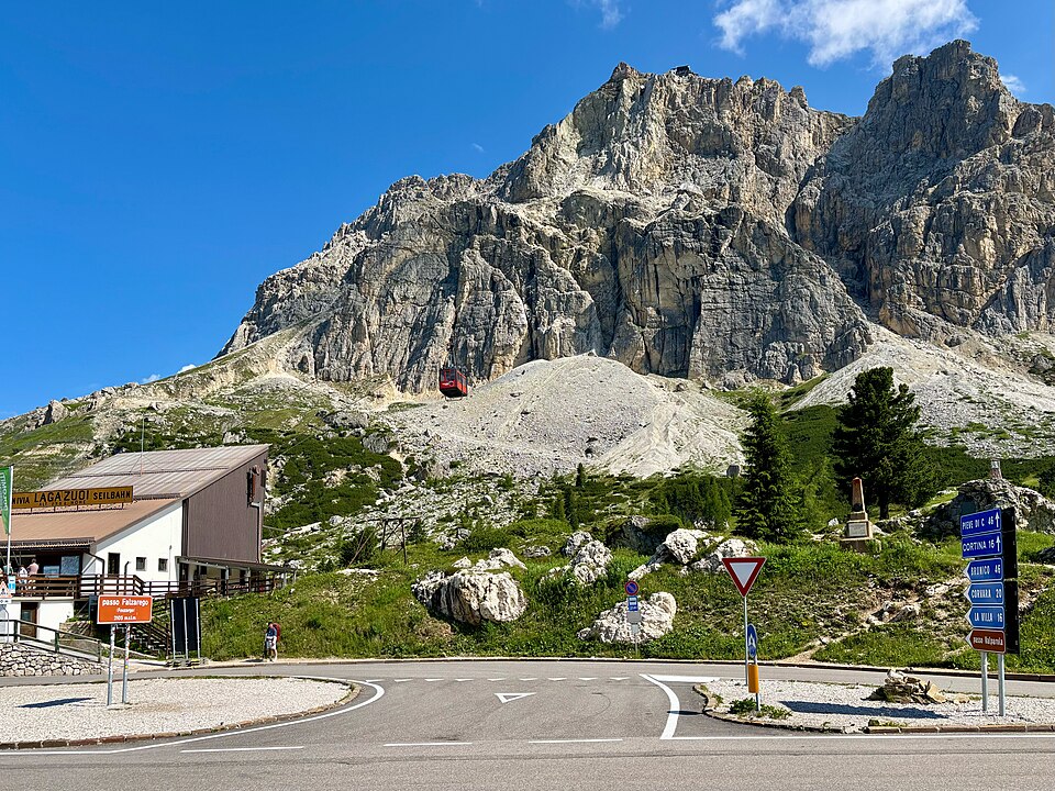 Passo di Falzarego (Veneto)